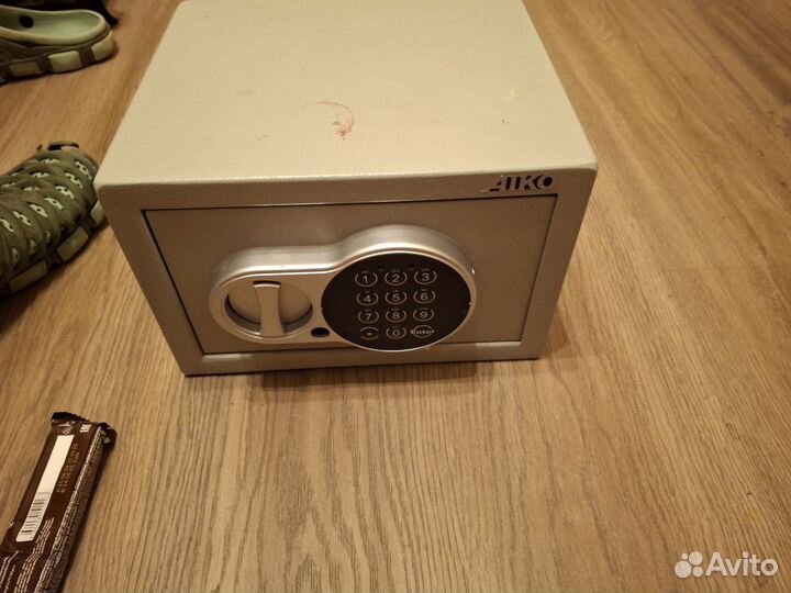 Сейф aiko