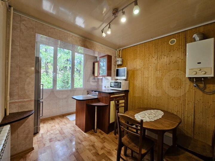 2-к. квартира, 50 м², 2/5 эт.