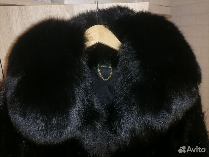 Шуба из меха бобра новая
