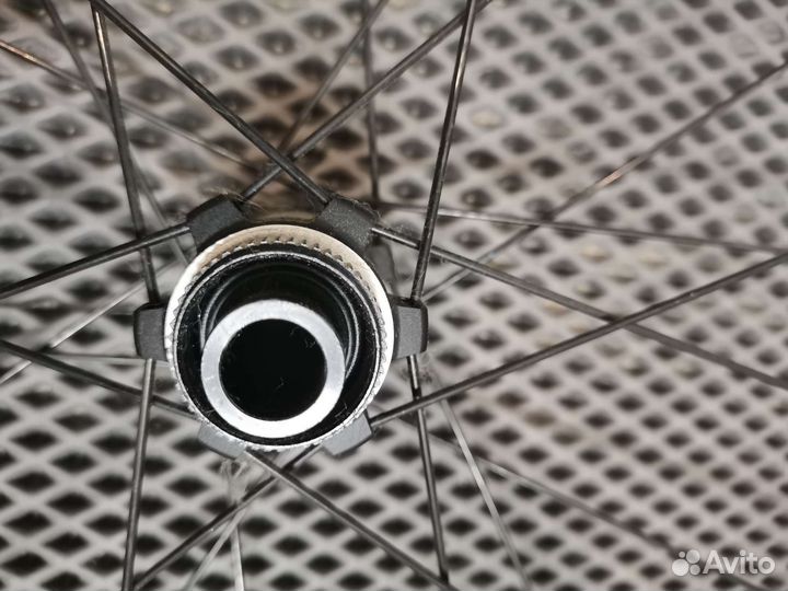 Колесо переднее Shimano WH-MT55 (26