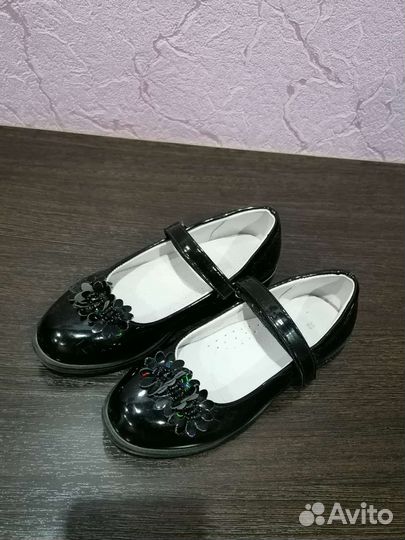 Туфли чёрные лаковые на девочку 32 размер