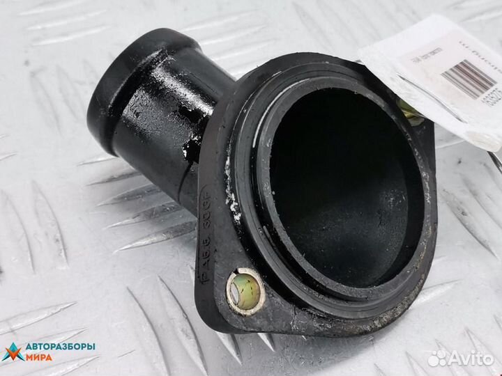 Корпус термостата Volkswagen Passat B3 1997