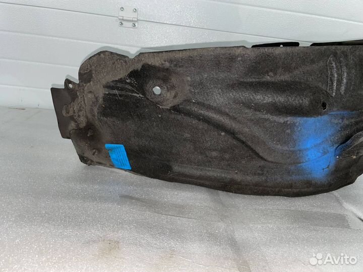 Подкрылок задний правый Mercedes-Benz C-Класс W205