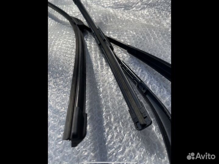 Mazda cx-7 Поводок стеклоочистителя дворник