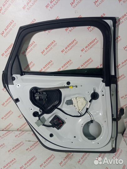 Дверь боковая задняя левая Audi A6 C7 седан 2.8