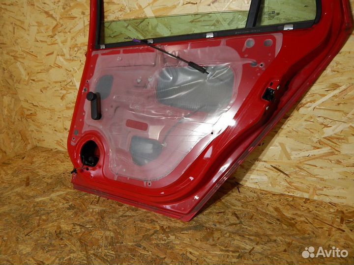 Дверь задняя правая Opel Astra H универсал