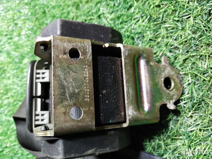 Ремень безопасности Renault Logan