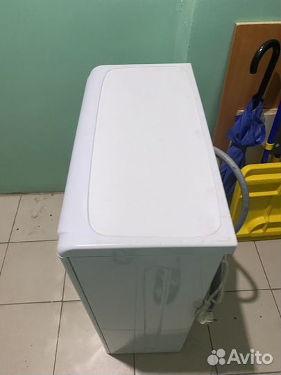 Стиральная машинка автомат с баком