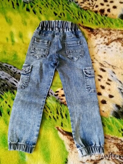 Джинсы