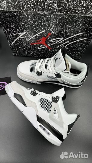 Nike air jordan 4 retro