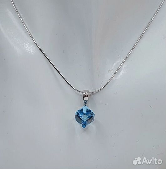 Серебряный комплект с кристаллом swarovski