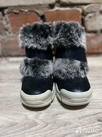 29о-19см.Новые зимние ботинки Сказка