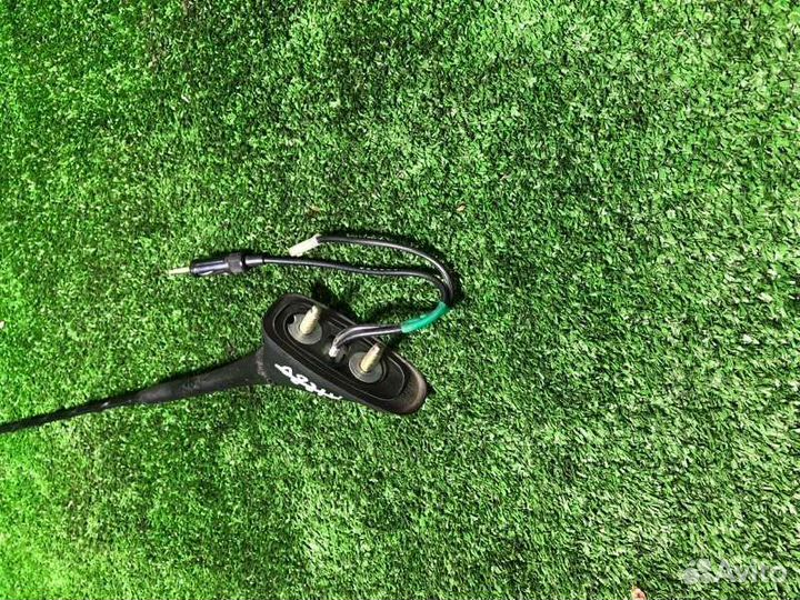 Антенна Mitsubishi Lancer CS9A 4G63 2005