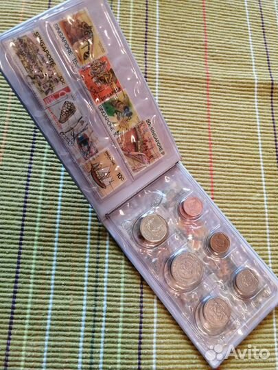 Марки и монеты