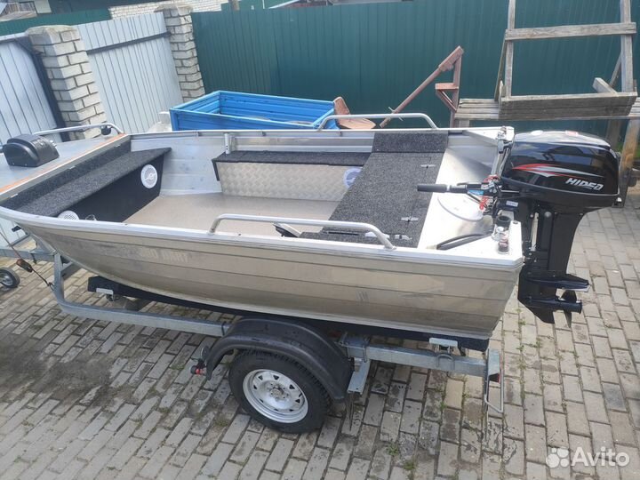 Лодка Quintrex 350 dart с мотором Hidea 9.9 Pro