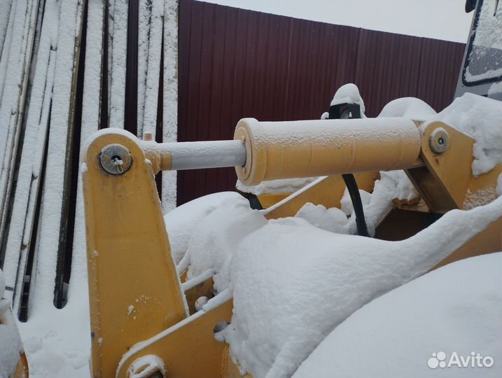 Гидроцилиндр ковша Амкодор