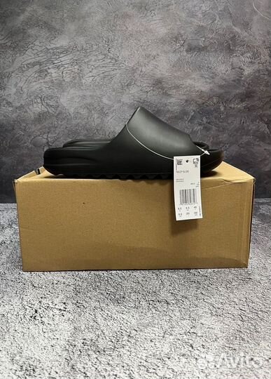 Шлепки adidas yeezy slide