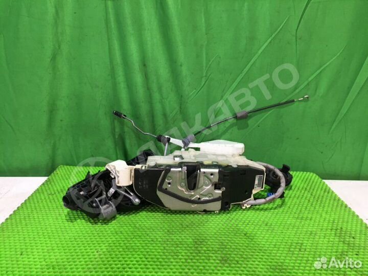 Замок двери задний левый Mercedes-Benz S W221