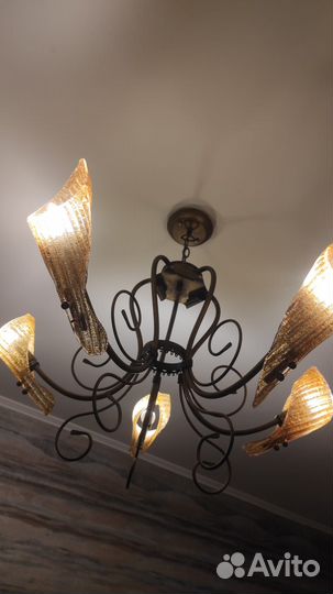 Люстра потолочная бу
