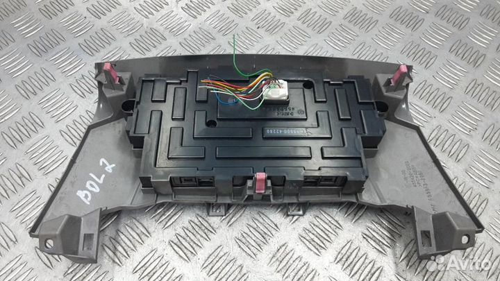 Блок управления климатической установкой Toyota RA