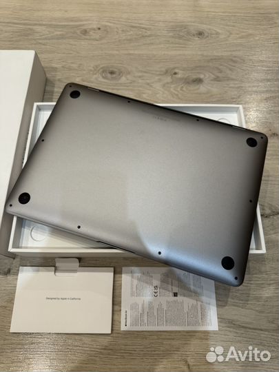 Продам MacBook AIR M1 Красавчик в Оригинале