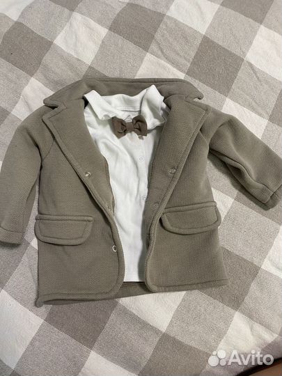 Пиджак и сорочка с бабочкой