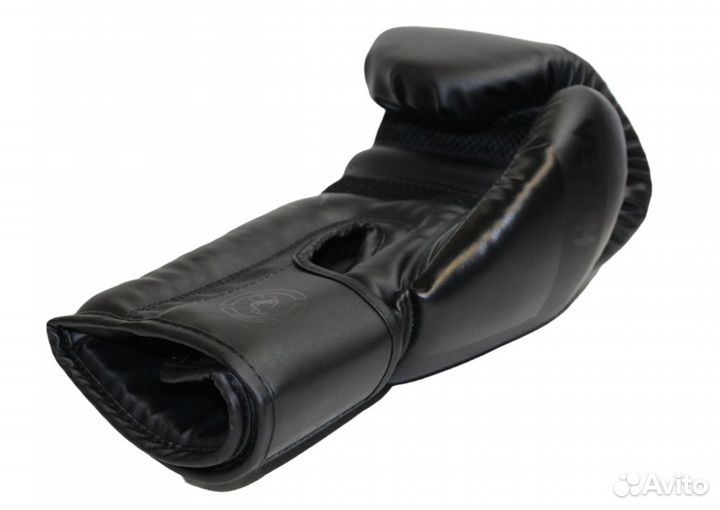 Боксерские перчатки Venum Black 10,12 oz