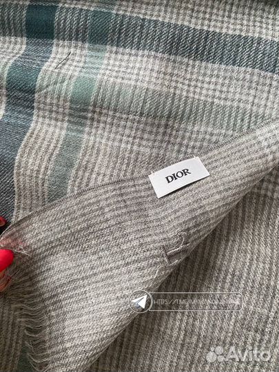 Шапф Dior в коробке