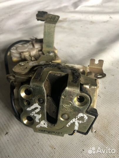 Замок двери передний правый Geely Otaka CK1 L 2008