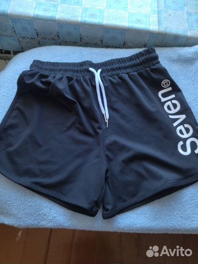 Продам шорты женские новые