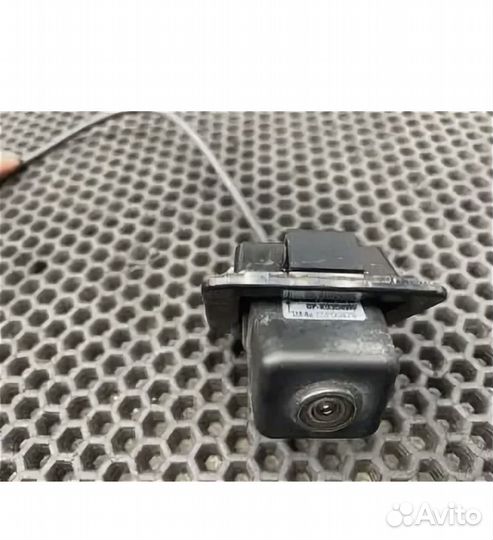 Камера Mercedes w221