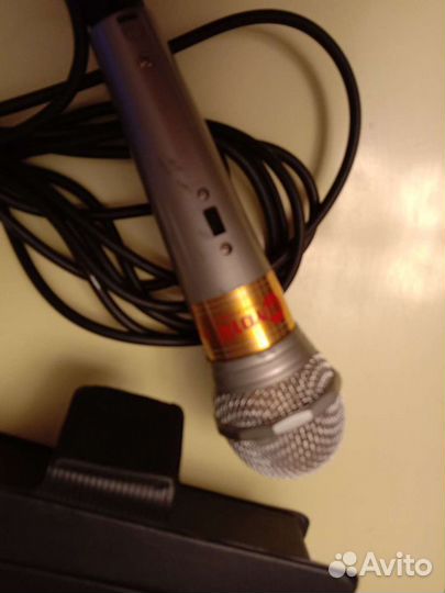 Микрофон для караоке, вокальный