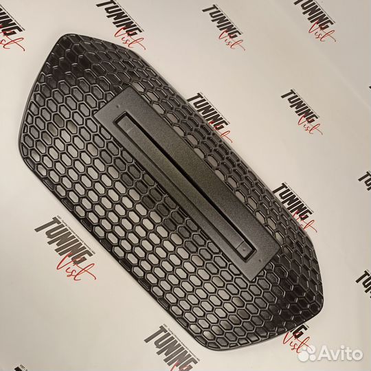 Hyundai Solaris - Решетка радиатора 