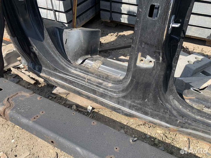 Dodge RAM 1500 боковина кабины правая 2009-2018