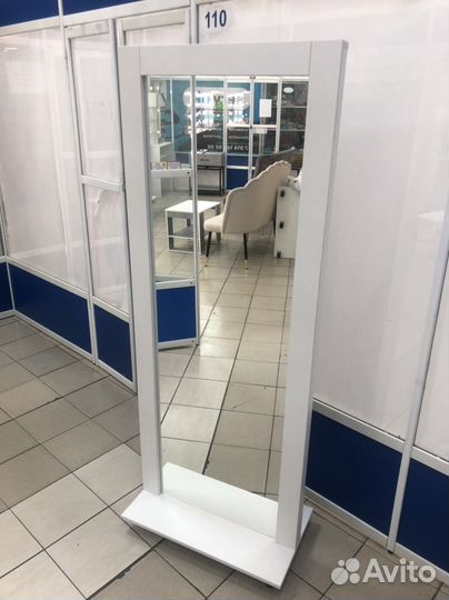 Зеркало в полный рост на колесиках