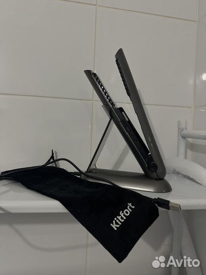 Утюжок для волос kitfort