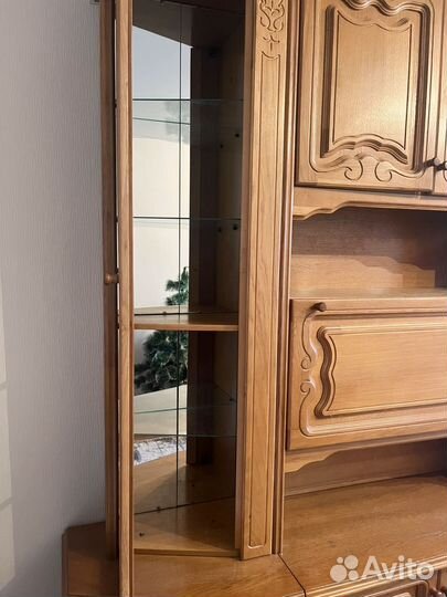 Стенка из массива дуба СССР (шкаф)