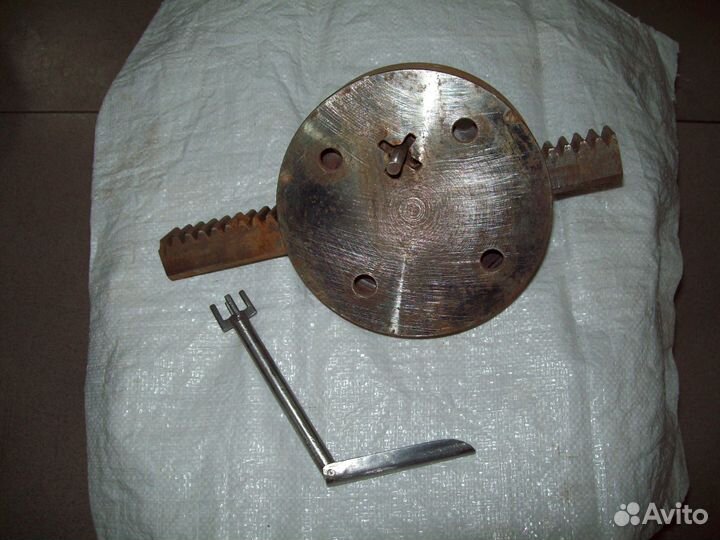 Замок гаражный