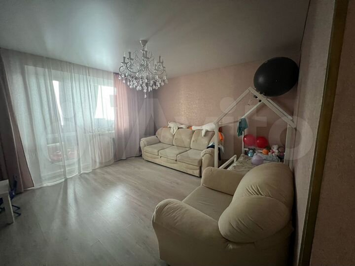 2-к. квартира, 60 м², 9/10 эт.