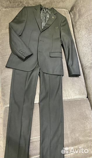 Брючный костюм