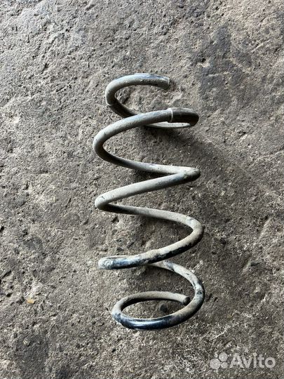 Передняя правая пружина kia rio 3