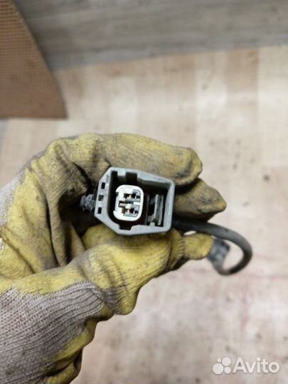 Датчик детонации Ford Focus 2 купе 1.8 qqdb 2008