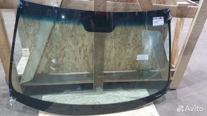 Лобовое стекло на Hyundai 