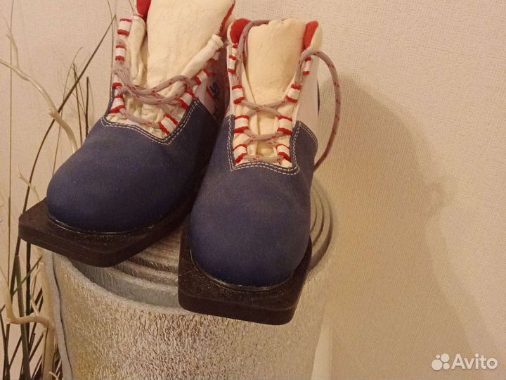 Лыжные ботинки 35 размер