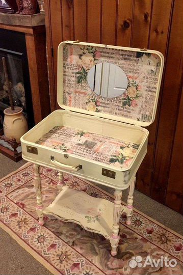 Столик ретро