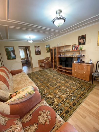 3-к. квартира, 57 м², 2/5 эт.