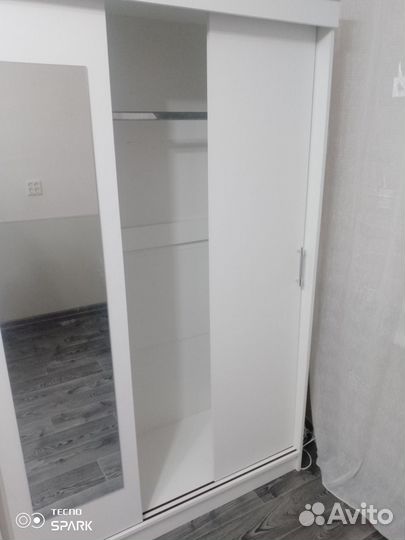 Шкаф купе с зеркалом новый