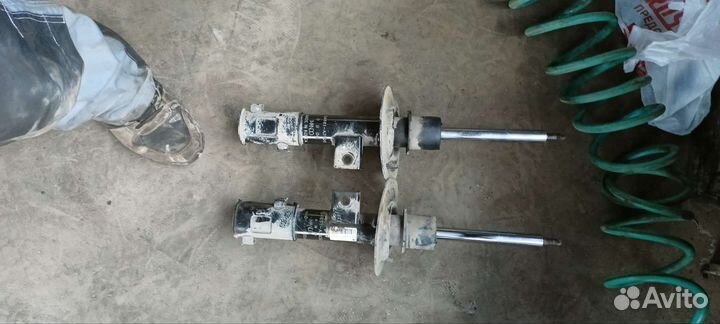 Стойки амортизаторы пружины Kia ceed