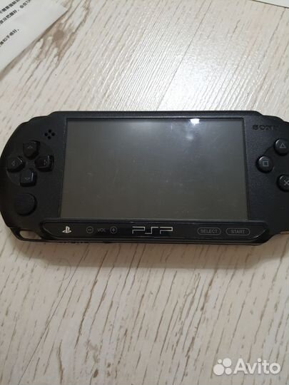 Sony PSP e 1008