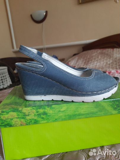 Босоножки женские 35-36